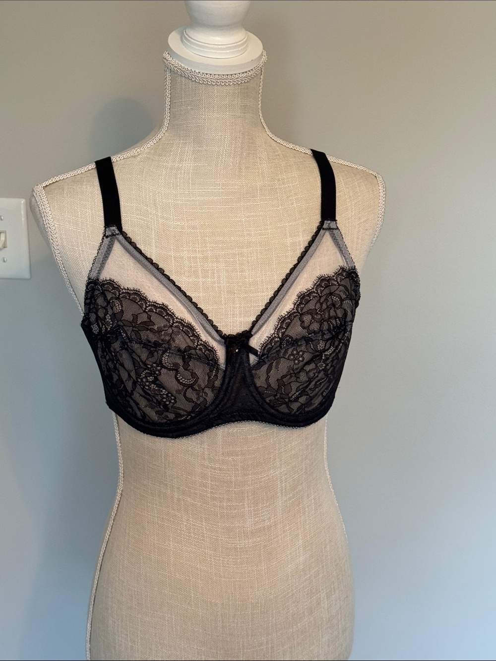 Wacoal Sheer Lace Underwire Bra